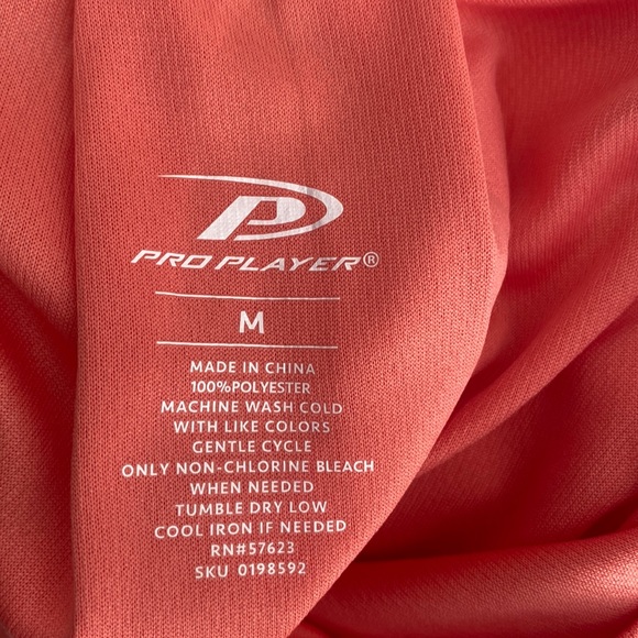 (A56) Pro Player Womens Polyester Athletic Long Sleeve Shirt, Size Medium, NWT - Picture 3 of 10